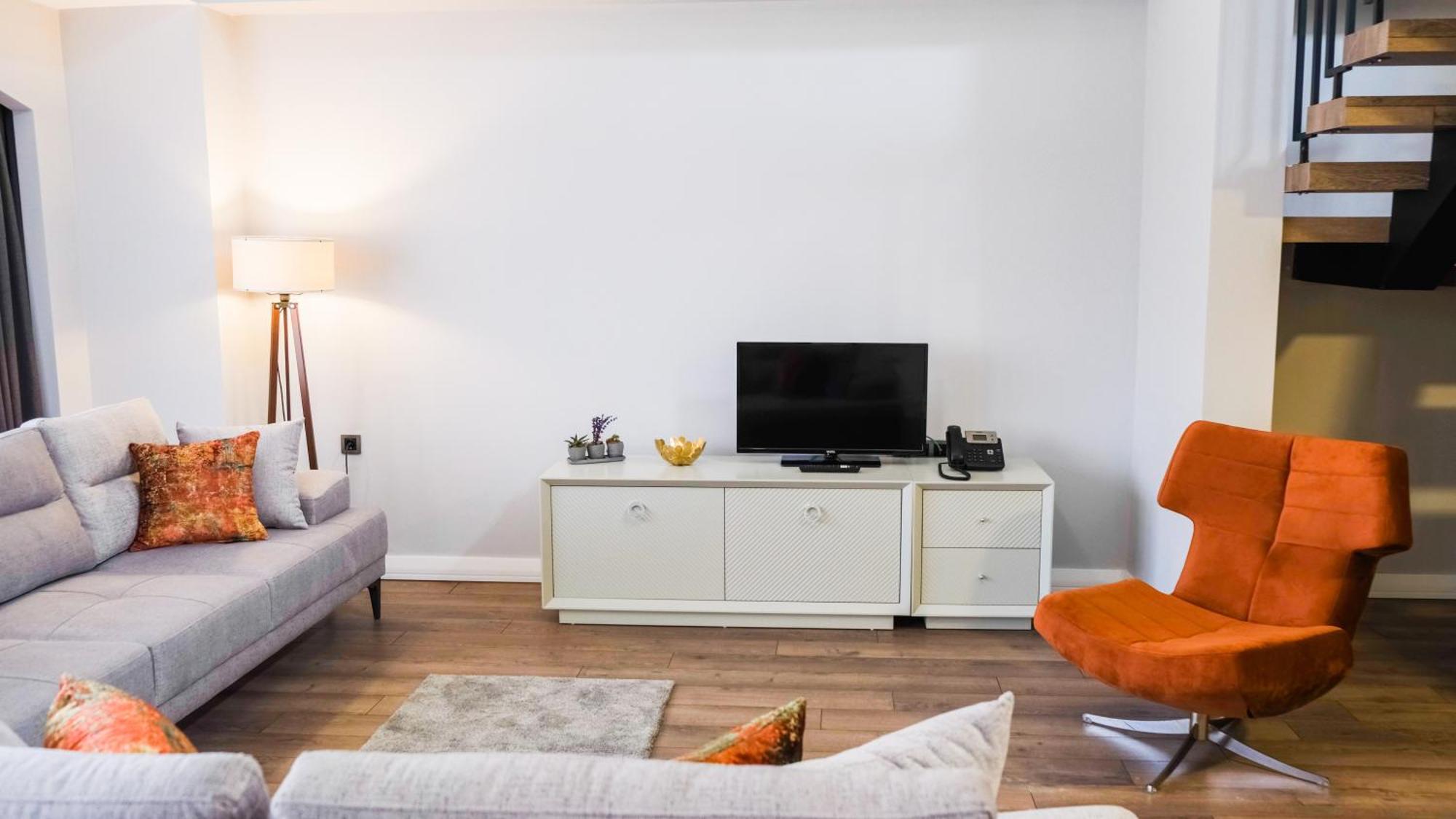 Myway Deluxe Alsancak Hotel อิซมีร์ ภายนอก รูปภาพ