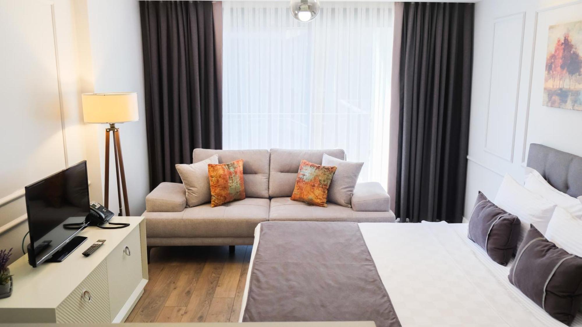 Myway Deluxe Alsancak Hotel อิซมีร์ ภายนอก รูปภาพ