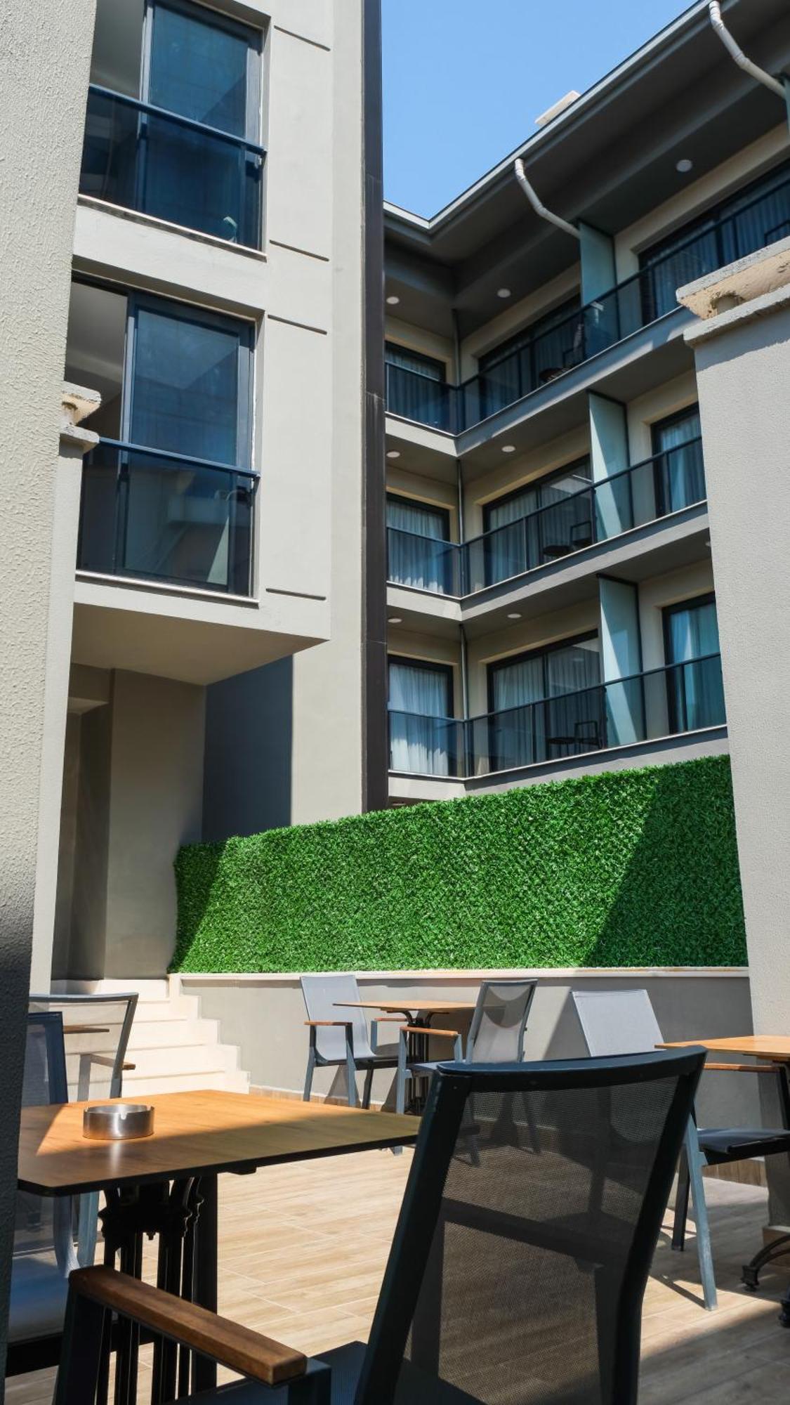 Myway Deluxe Alsancak Hotel อิซมีร์ ภายนอก รูปภาพ
